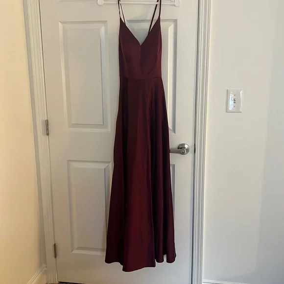 maroon bridesmaid dresses david's bridal MAROON SEQUIN DAVIDS BRIDAL womens formal dress, 0  Pink Bulldog Boutique